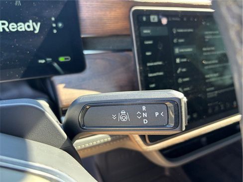 Used 2022 Rivian R1T Adventure image 32