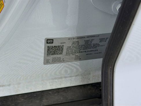 Used 2025 Buick Enclave Preferred FWD image 34