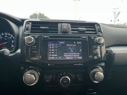 Used 2019 Toyota 4Runner TRD Off-Road image 23