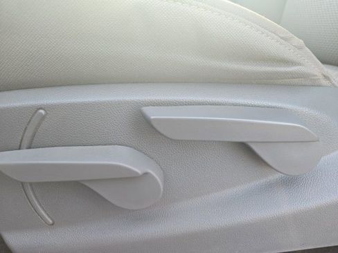 Used 2018 Chevrolet Silverado 1500 Custom w/ Custom Value Package image 24