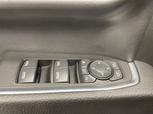 Used 2024 GMC Sierra 3500 Denali AWD/4WD image 32