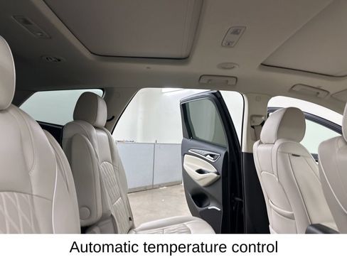 Used 2023 Buick Enclave Avenir w/ Avenir Technology Package AWD/4WD image 27