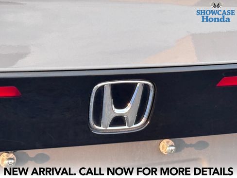 Used 2024 Honda Accord Touring image 11