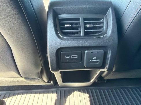 Used 2019 Chevrolet Blazer RS FWD image 32