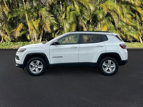 Certified 2022 Jeep Compass Latitude w/ Convenience Group image 8