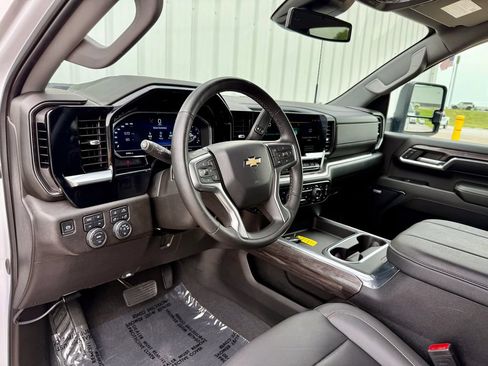 Used 2024 Chevrolet Silverado 2500 LTZ w/ LTZ Plus Package AWD/4WD image 10