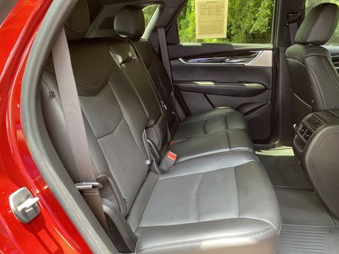 Used 2021 Cadillac XT5 Premium Luxury FWD image 35