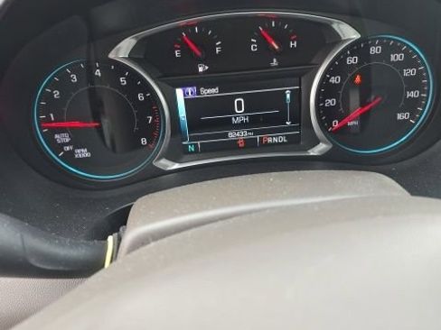 Used 2017 Chevrolet Malibu LT image 8