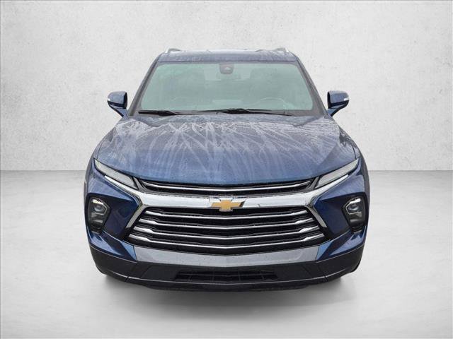 Used 2023 Chevrolet Blazer Premier FWD image 2