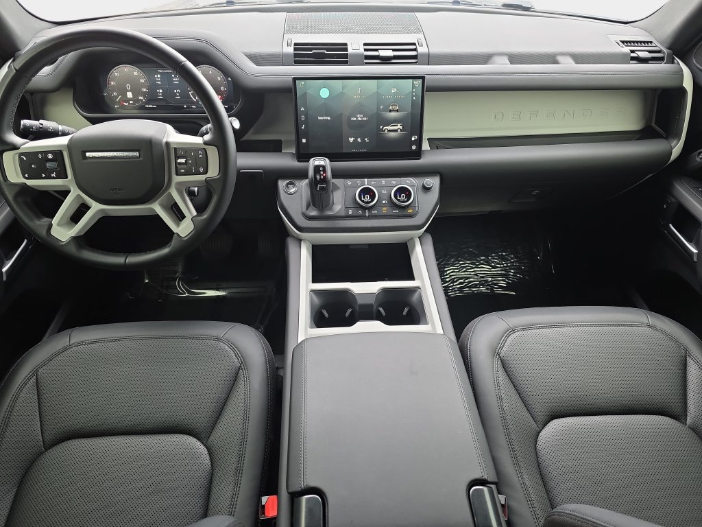 Certified 2025 Land Rover Defender 110 S AWD/4WD image 10