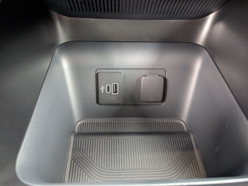 New 2026 Ford Explorer Active image 24