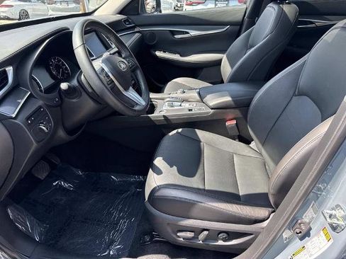 Certified 2025 INFINITI QX50 Luxe AWD/4WD image 16