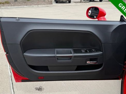 Used 2009 Dodge Challenger R/T RWD image 18
