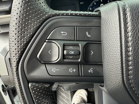 Certified 2026 Toyota Tacoma SR5 AWD/4WD image 21