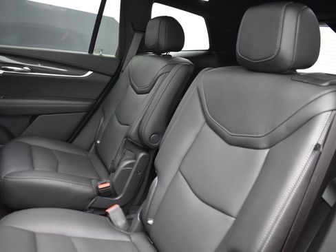 Used 2024 Cadillac XT6 Sport image 30