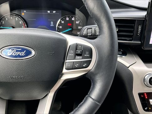 Certified 2023 Ford Explorer XLT w/ Equipment Group 202A AWD/4WD image 25