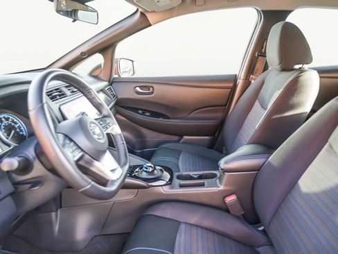 Used 2021 Nissan Leaf SV image 21