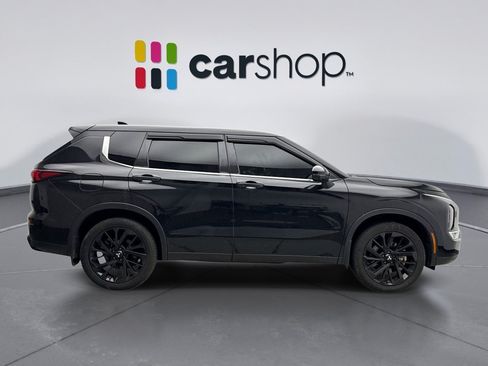 Used 2024 Mitsubishi Outlander SE Black Edition AWD/4WD image 6