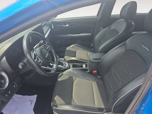 Used 2024 Kia Forte GT-Line w/ GT-Line Premium Package FWD image 9