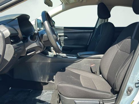 Used 2024 Nissan Sentra SV FWD image 6