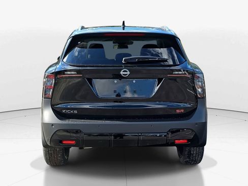 New 2026 Nissan Kicks SR FWD image 6