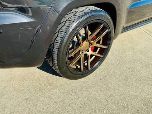 Used 2014 Jeep Grand Cherokee SRT8 w/ Luxury Group II image 40