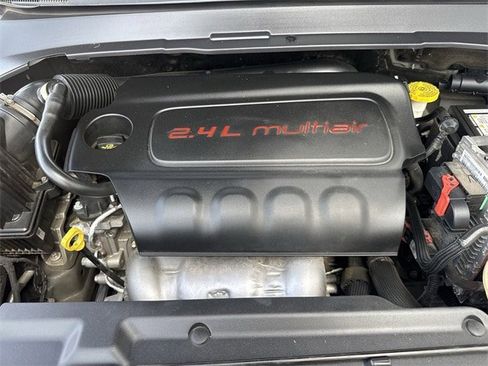 Used 2022 Jeep Compass Latitude image 32