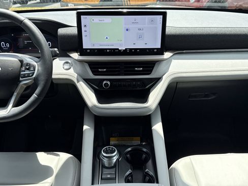 New 2026 Ford Explorer Active w/ Active Comfort Package RWD image 10