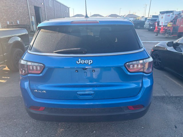 Used 2023 Jeep Compass Sport AWD/4WD image 4