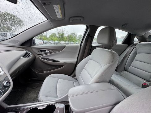 Used 2021 Chevrolet Malibu LT FWD image 6