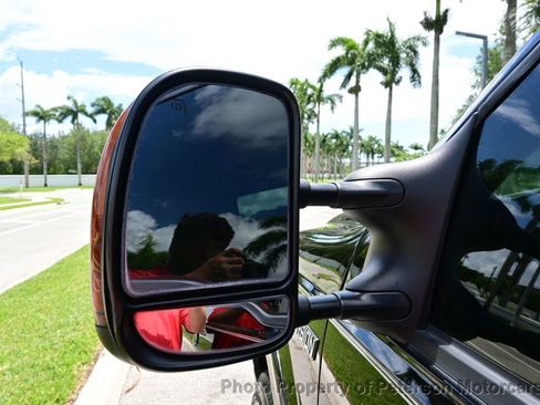 Used 2004 Ford Excursion Limited image 21