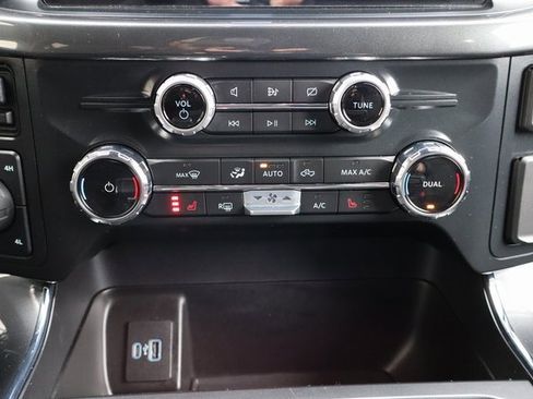 Used 2022 Ford F150 XLT w/ Equipment Group 302A High image 10