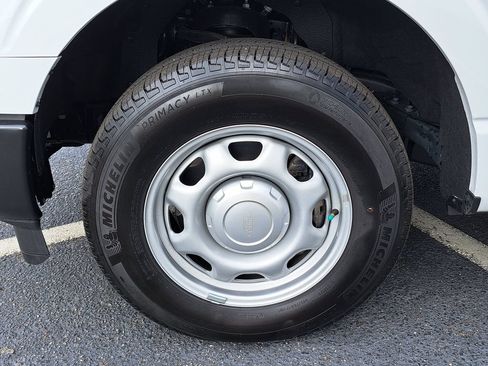 Used 2025 Ford F150 XL RWD image 15