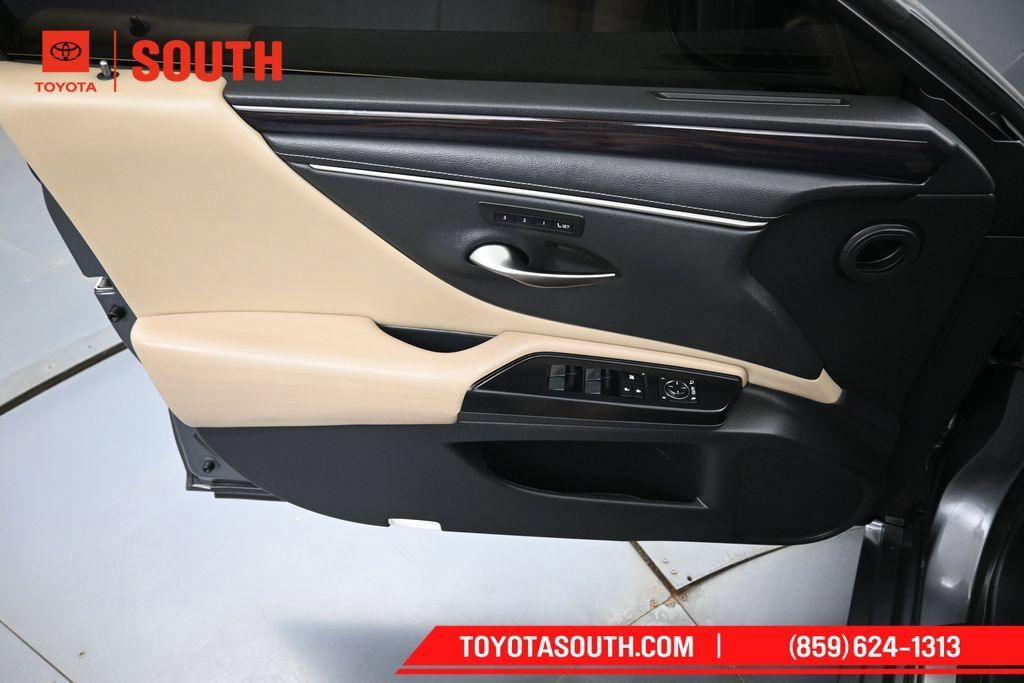 Used 2020 Lexus ES 350 w/ Accessory Package FWD image 26