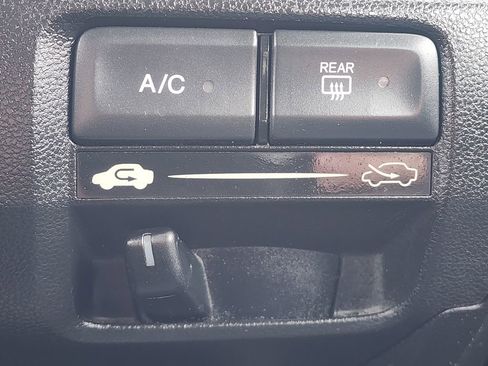 Used 2012 Honda Fit Sport image 28