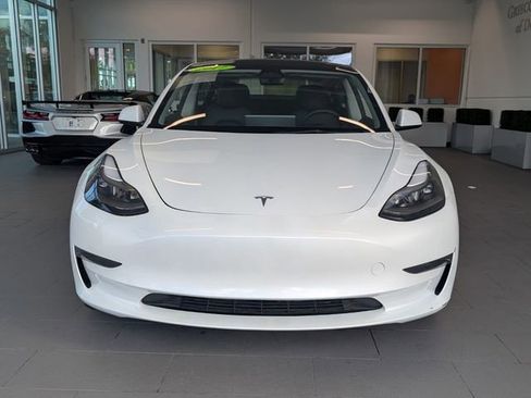 Used 2023 Tesla Model 3 Standard Range image 2