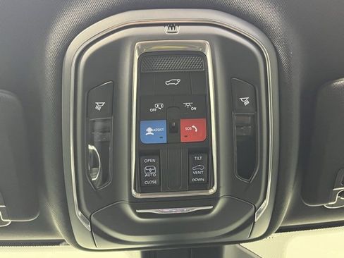 New 2025 Jeep Grand Cherokee L Altitude image 20