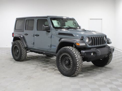 Used 2025 Jeep Wrangler Unlimited Sport S 4xe AWD/4WD image 1
