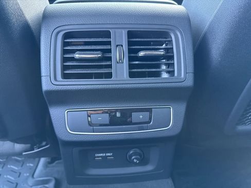 Used 2024 Audi Q5 2.0T Premium image 29