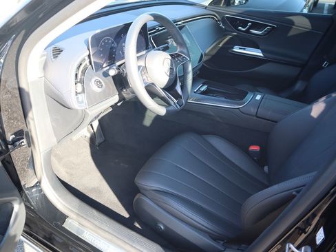 Used 2025 Mercedes-Benz E 450 4MATIC Sedan image 13