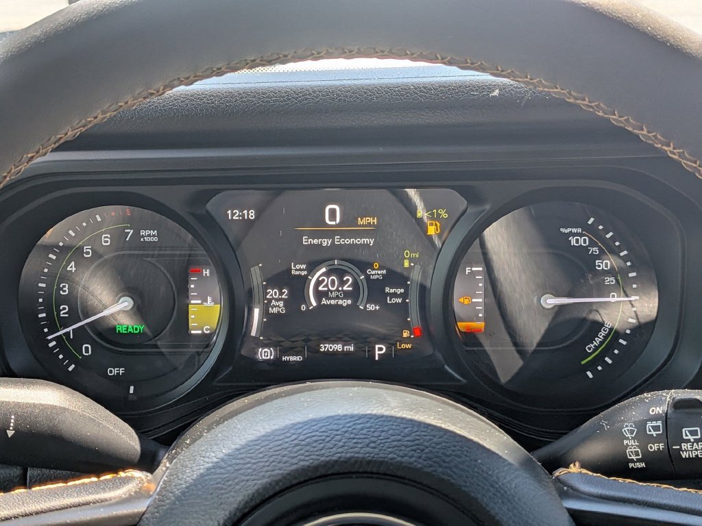 Used 2024 Jeep Wrangler Unlimited AWD/4WD image 21