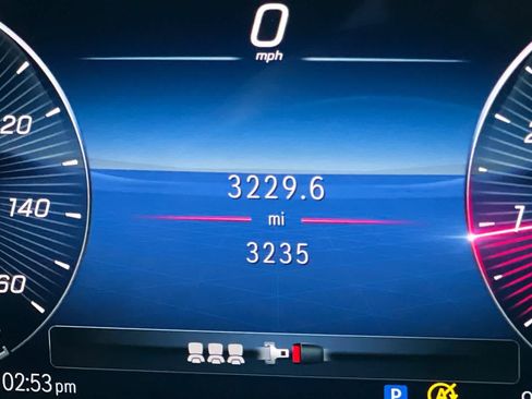 Used 2026 Mercedes-Benz GLB 250 4MATIC image 26