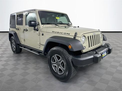 Used 2017 Jeep Wrangler Unlimited Rubicon w/ Connectivity Group AWD/4WD image 1