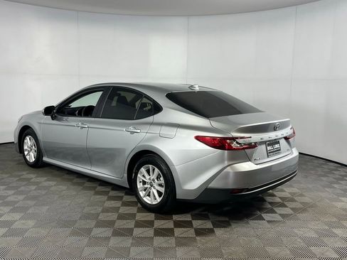 Used 2026 Toyota Camry LE image 10