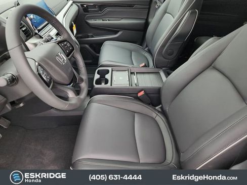 New 2026 Honda Odyssey Touring image 10