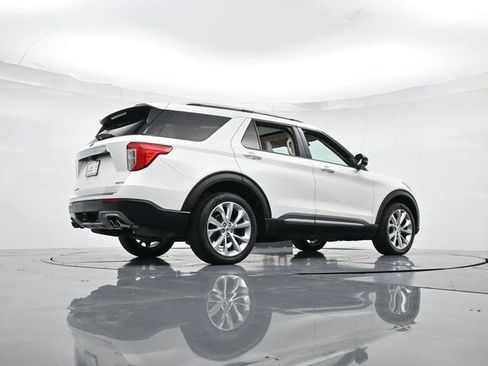 Used 2023 Ford Explorer Platinum w/ Technology Package image 32