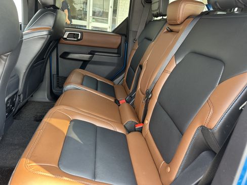 Used 2024 Ford Bronco Outer Banks AWD/4WD image 12
