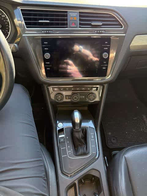 Used 2019 Volkswagen Tiguan SE w/ Panoramic Sunroof Package FWD image 22
