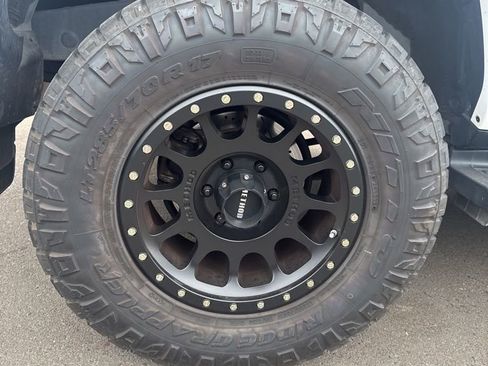 Used 2019 Toyota 4Runner SR5 Premium AWD/4WD image 5