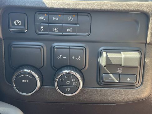 New 2026 Chevrolet Tahoe LT w/ Comfort Package RWD image 32